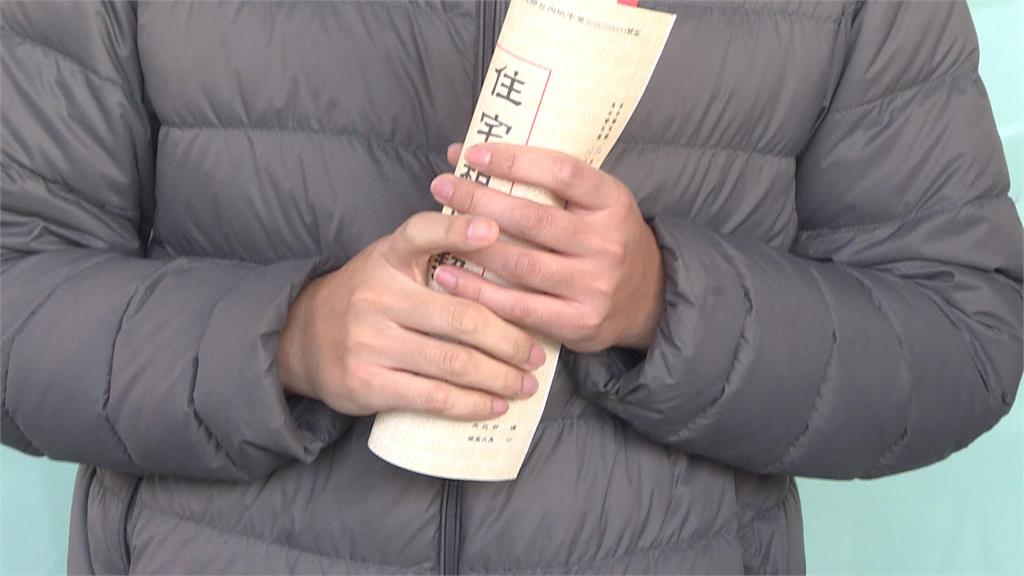 以季繳便宜為由騙租客連同押金匯款！　房東違約不租了至少2人被騙