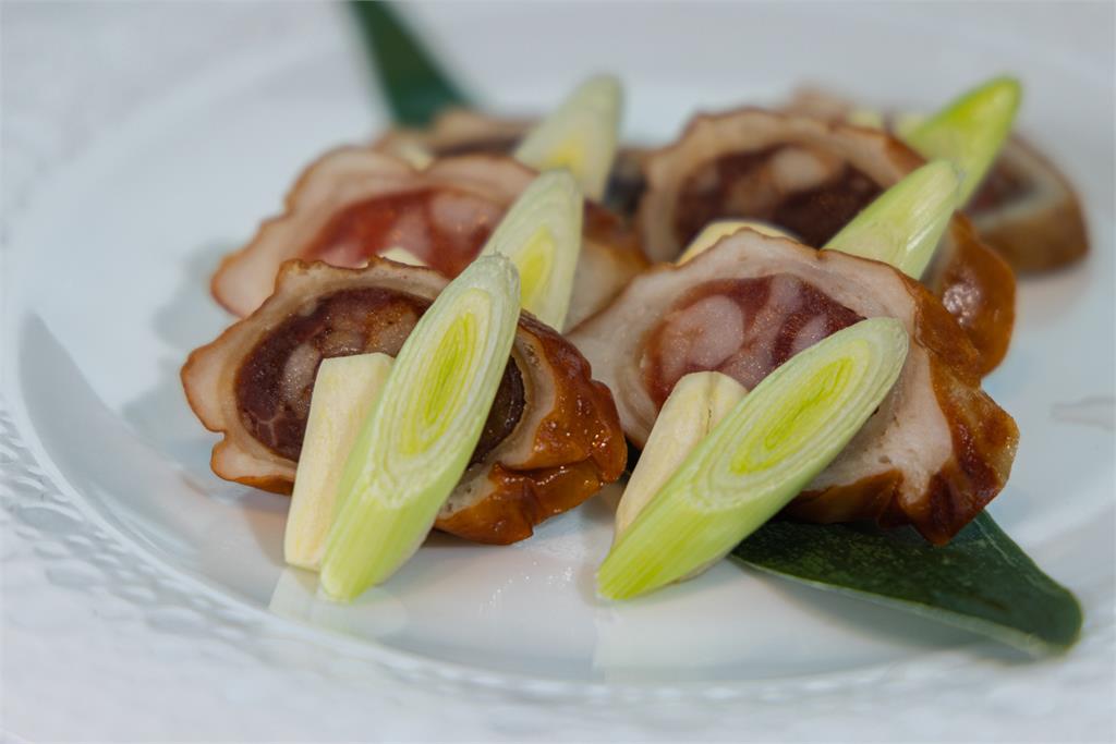 「饗 A Joy」運用時令軟絲、烏魚、皇帝豆及山藥推出冬季新菜色