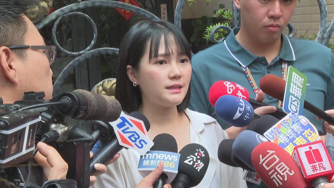 快新聞/柯文哲明年選高雄?小草喊再戰總統 吳怡萱回應了