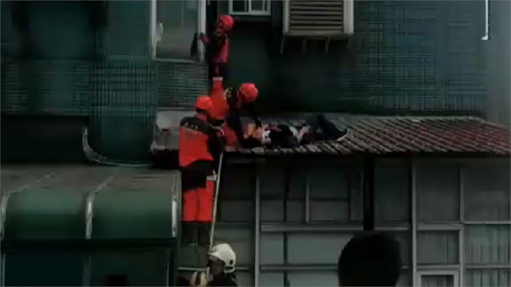 奮力追通緝犯！警意外從5樓墜落1樓