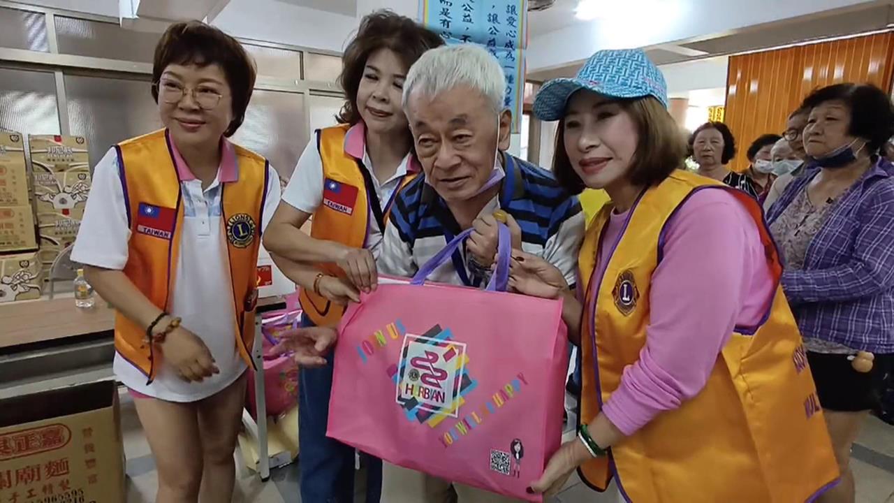 高雄河邊獅子會　鎮南宮舉行九九重陽敬老活動