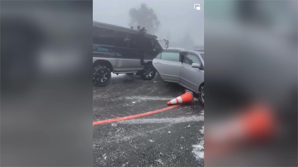 四輪傳動+雪鍊煞不住  合歡山賞雪變玩「碰碰車」 