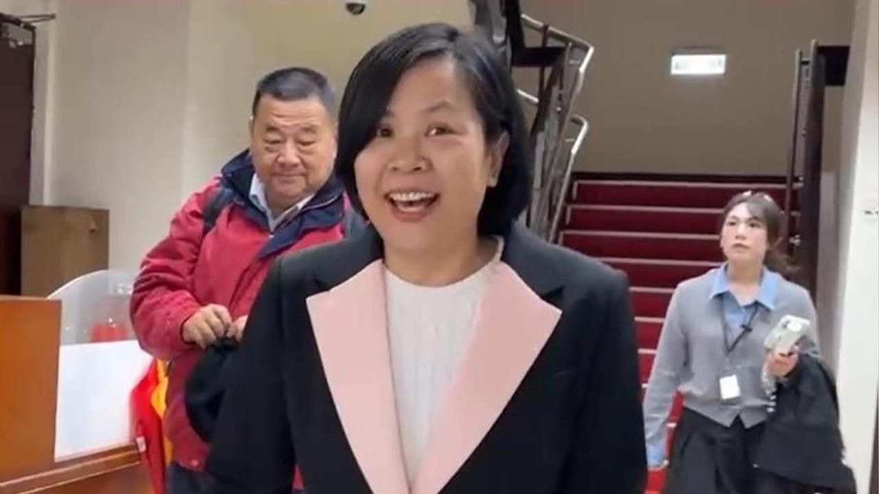 李貞秀慘了？就職文件未勾「放棄中國籍」被抓包　吳沛憶揭：恐涉1罪名