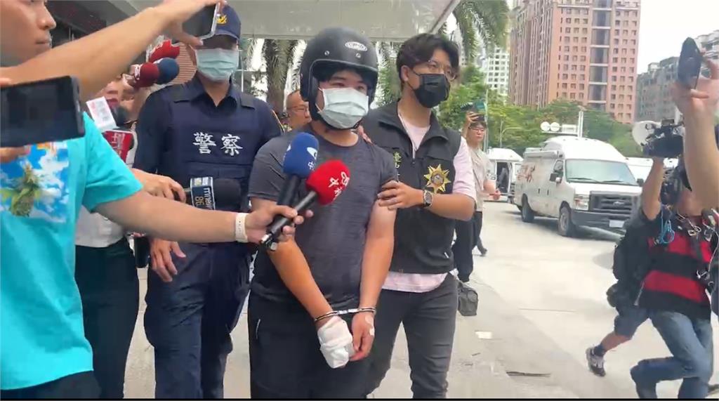 快新聞／20歲男中捷「無差別砍人」　偵訊6小時後依「殺人未遂」移送