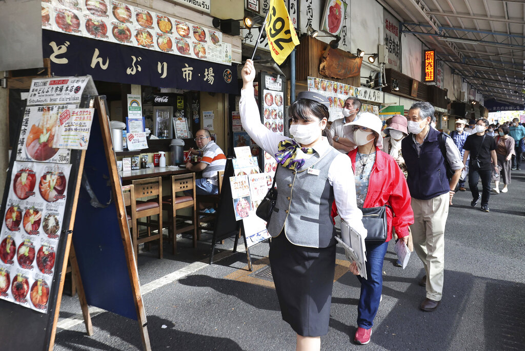 帶給旅客視覺與味覺的享受　東京築地場外市場5500日圓豪華螯龍蝦拉麵搶客