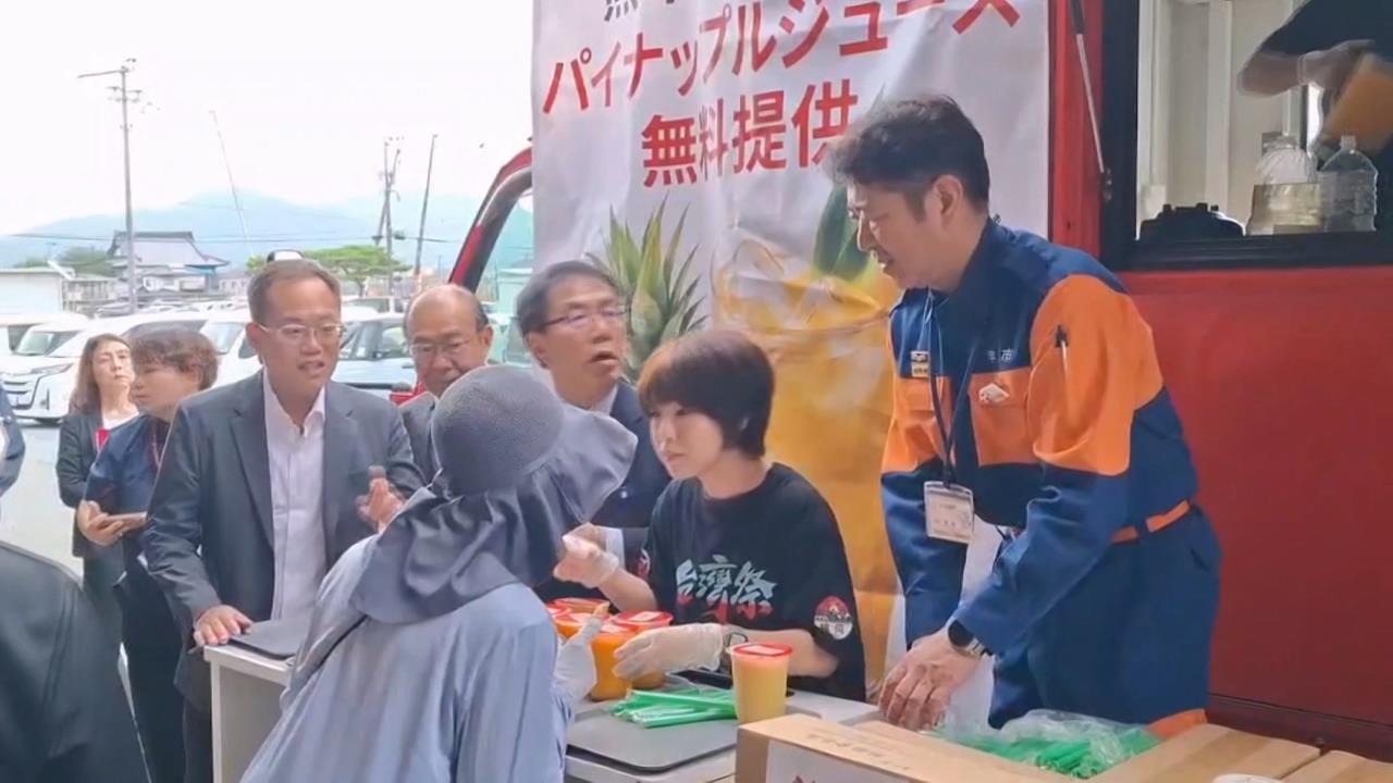 熊本強震災情慘 黃偉哲赴災區送台南果汁打氣