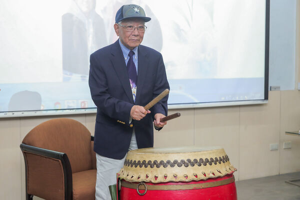 快新聞／詩人鄭愁予驚傳辭世　享耆壽91歲