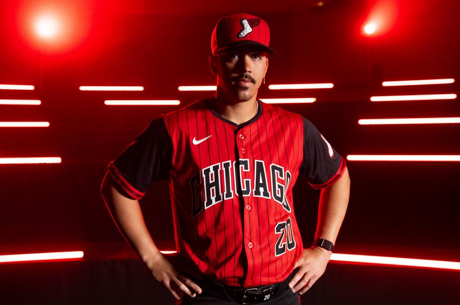 MLB(影)／芝加哥職業棒籃首度攜手合作　白襪城市版新球衣結合公牛元素亮相