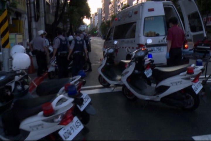 又是行車糾紛！醉男持棍棒理論反遭信號彈攻擊
