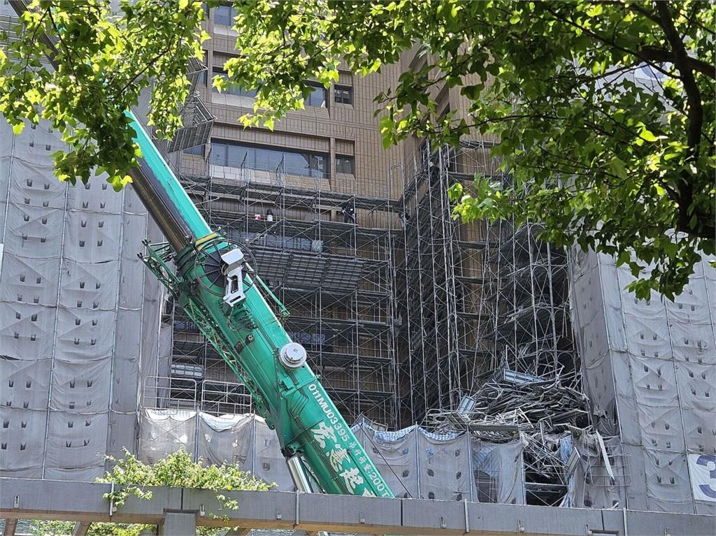 鷹架倒塌證實「印尼移工遭壓身亡」   台大醫院致歉了！協助求償廠商