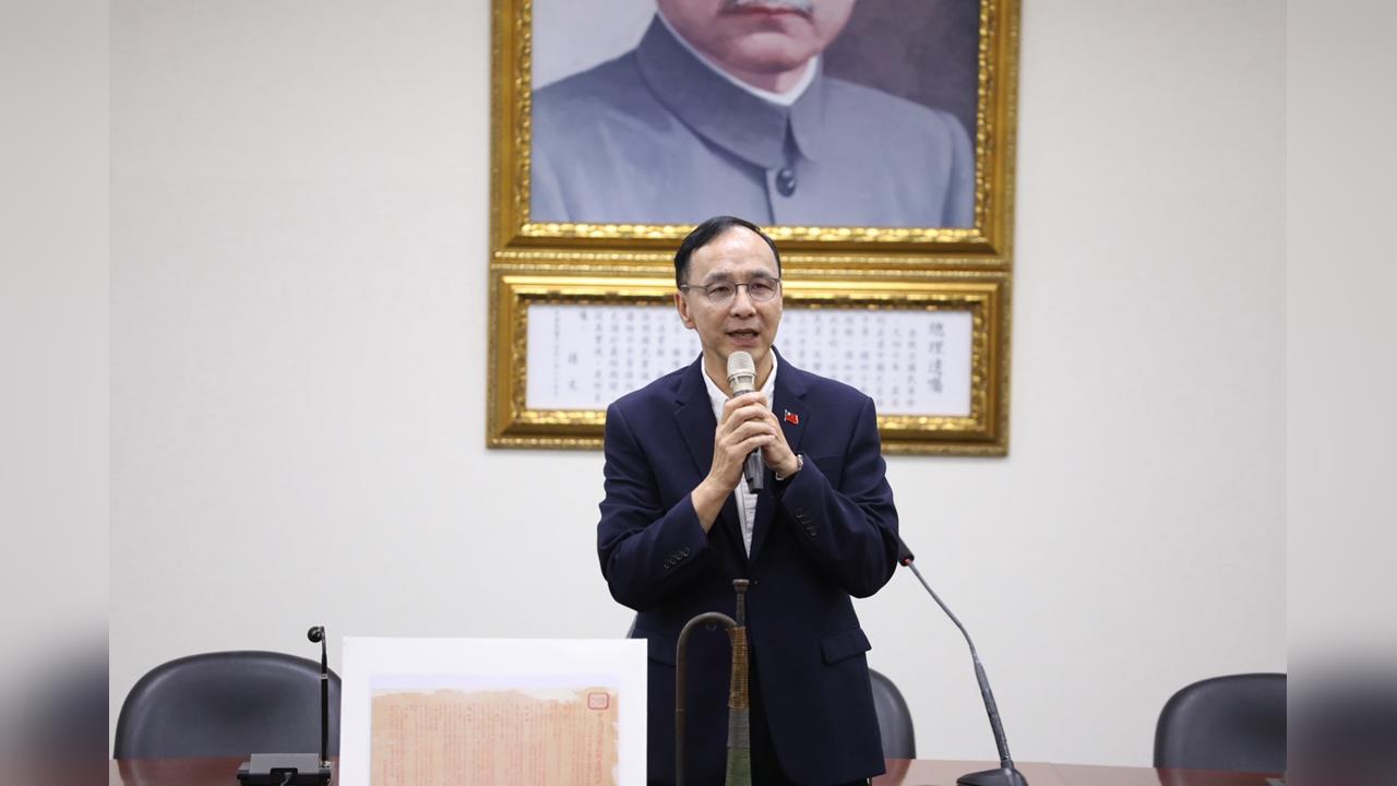 快新聞/鄭麗文被貼紅統標籤?趙少康憂令不出黨中央 朱立倫親回應