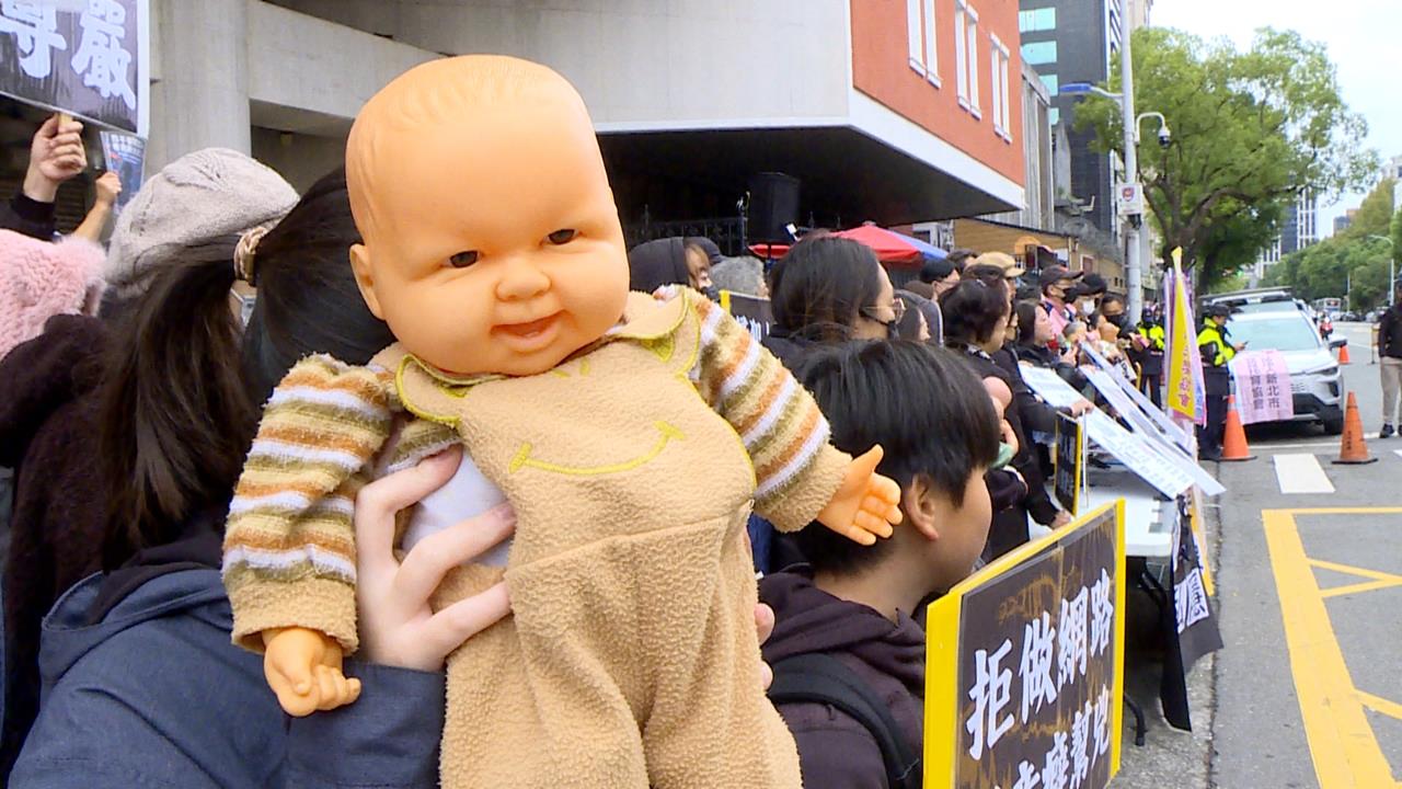 托嬰監視器擬統一上傳雲端 幼托業者憂洩隱私強烈反對