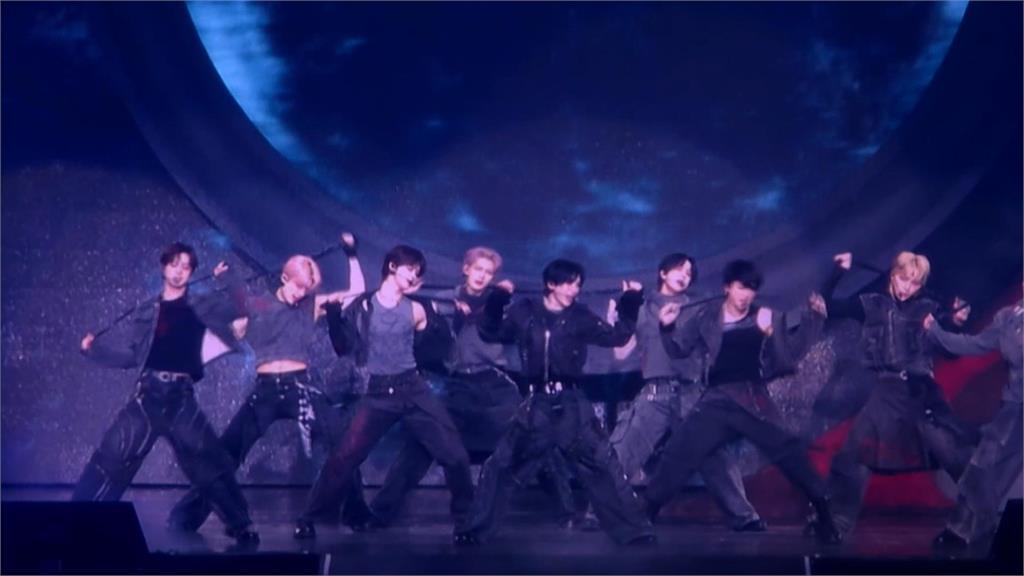 男團＆TEAM來台開唱！　台灣囝仔王奕翔「打包成員」帶回家