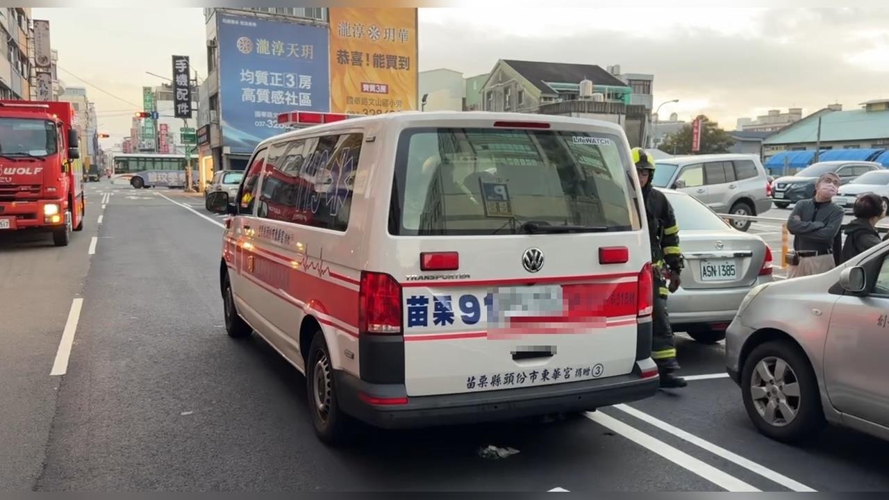 苗栗大樓火警釀1死　3住戶一度受困頂樓