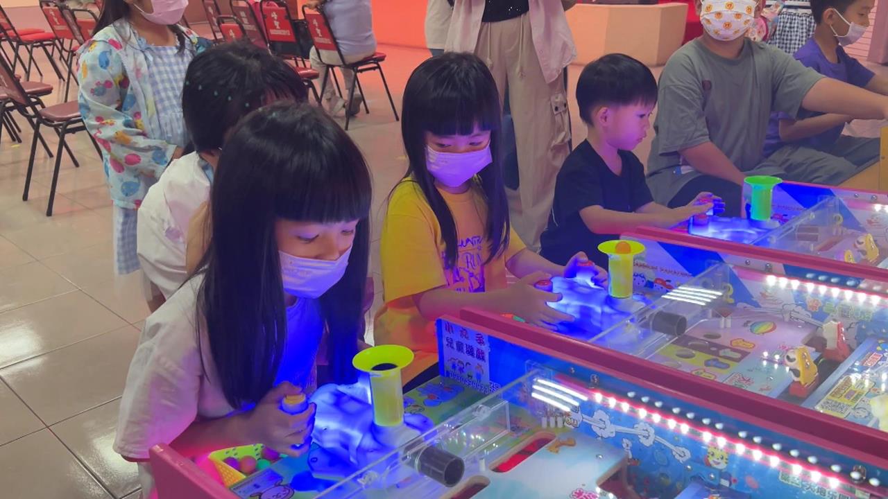 獨/高雄聖王童樂嘉年華親子玩嗨　活動中心變身室內遊戲樂園
