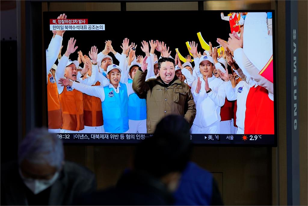快新聞／<em>北朝鮮</em>發射偵察衛星「俄軍機隔天飛抵平壤」　韓：昨晚又射飛彈「還失敗」