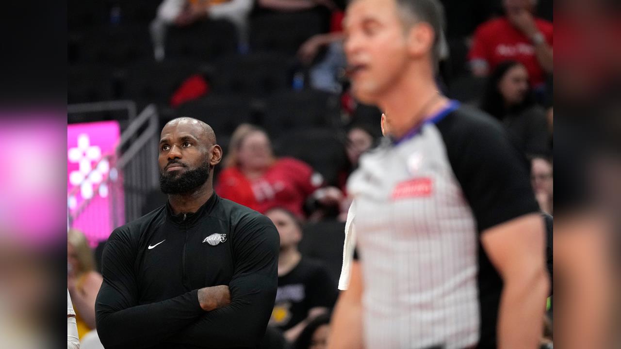 NBA(影) ／湖人2球員遭驅逐出場無緣橫掃火箭！詹皇火大怒批「荒謬」