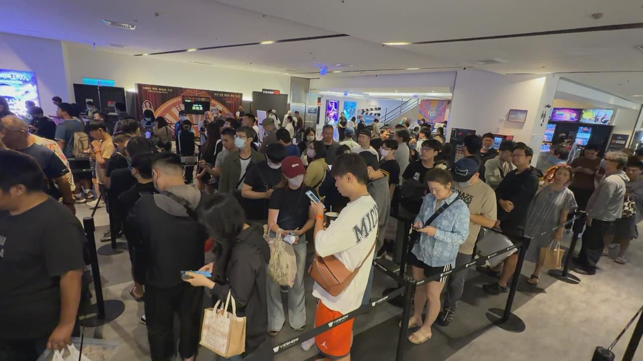 高雄出太陽KTV電影院爆滿　台南有風無雨百貨湧人潮