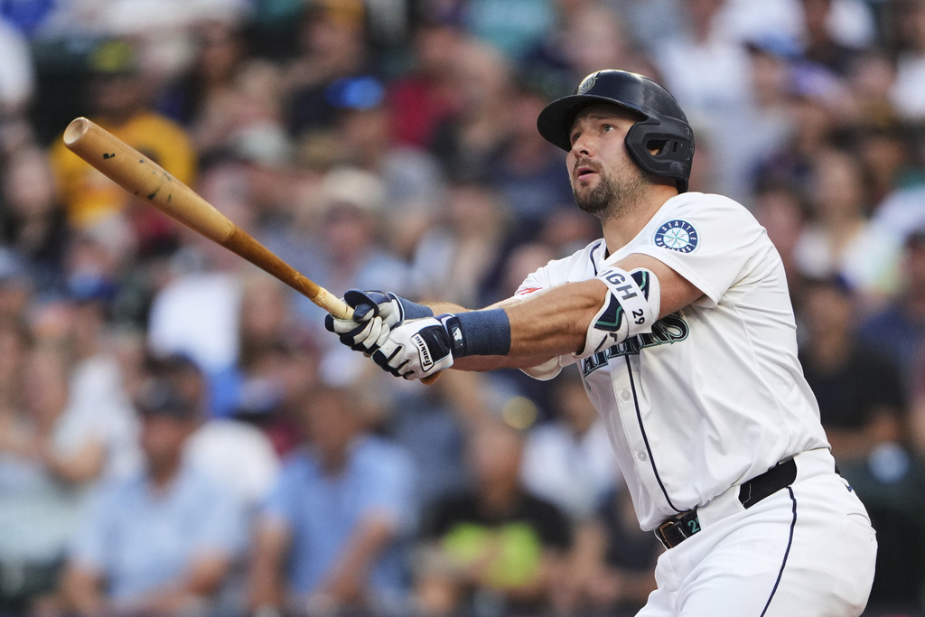 MLB(影)／首位50轟捕手！勞雷首局炸裂穩坐全壘打王　「上二層看台」創歷史紀錄