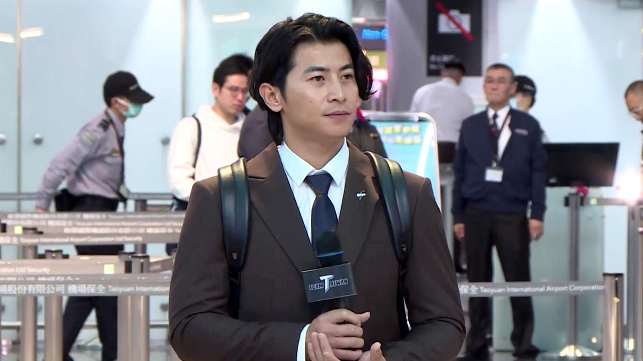 經典賽(影)／事情沒絕對！陳傑憲回火腿監督「外野撐膝蓋」：我個人比較喜歡撐著