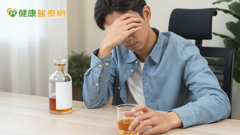 酒癮、藥癮戒不掉是意志力不夠?恐與成人ADHD、憂鬱症有關