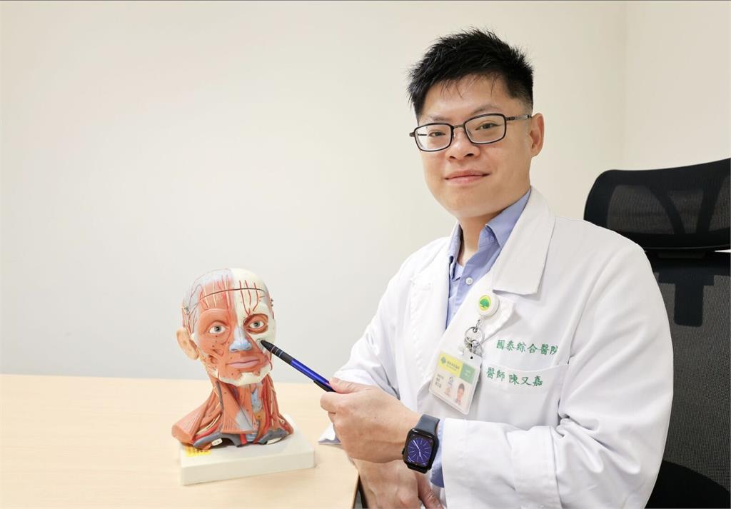 一張臉「大痛小痛交替」不停   小心比三叉神經痛還難纏的「它」