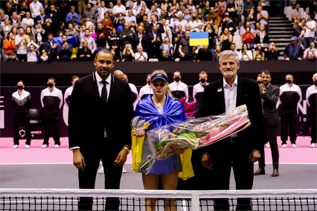 快新聞／烏克蘭網球天使披上國旗奪里昂女網賽亞軍　哽咽宣布獎金全捐家鄉