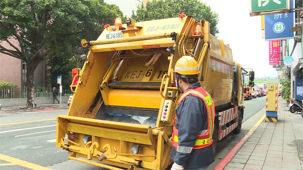 快新聞／台北市民注意！北市清潔隊提早開工　明起恢復收垃圾、廚餘