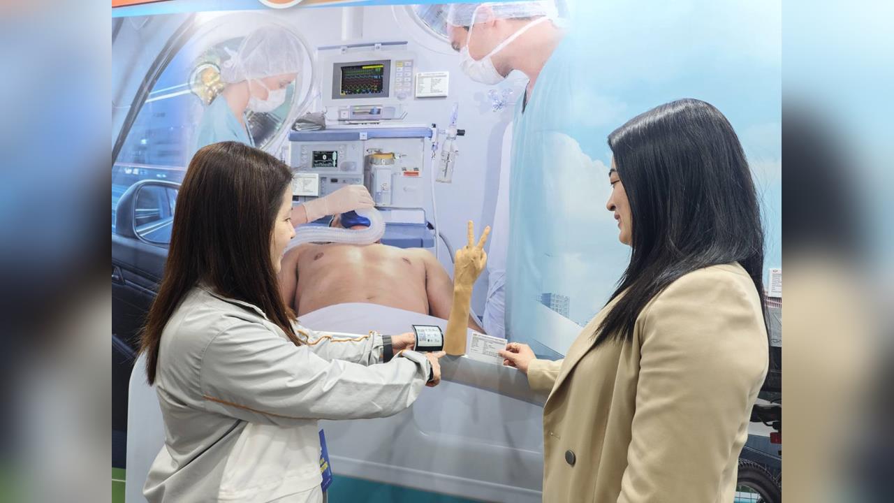 Touch Taiwan聚焦膽固醇液晶和電子紙　凌巨研發新技術產品曝光