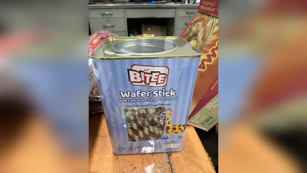 空運來台餅乾盒藏價值百萬大麻花 2收貨越南移工落網