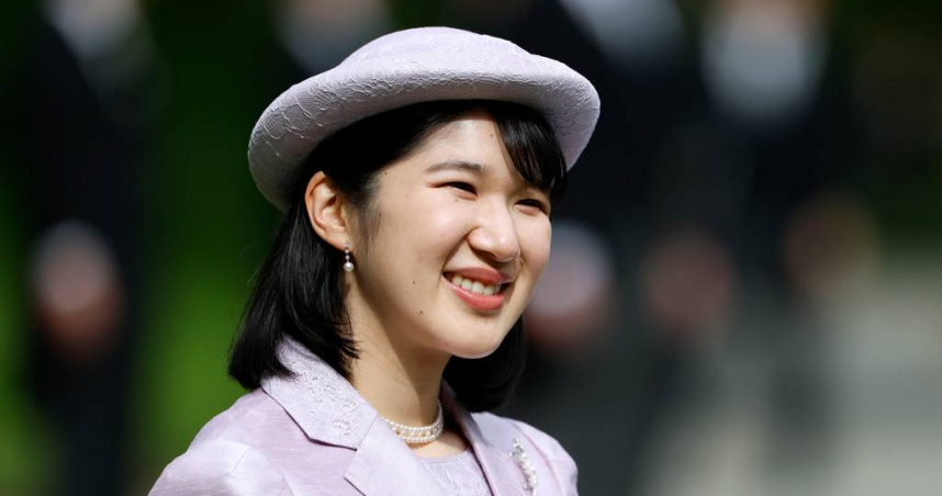 愛子公主笑容全開！185公分銀行員陪遊　真實關係曝光
