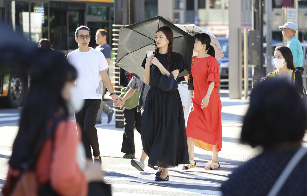 熱！敬老日連假各地活動多　日本新潟氣溫飆到37.1度