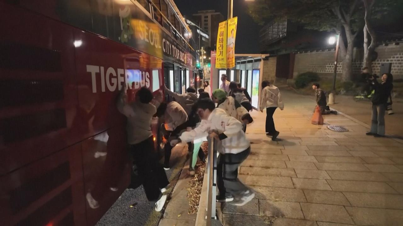 殭屍突襲！首爾「屍速巴士」超刺激　千張門票全賣光