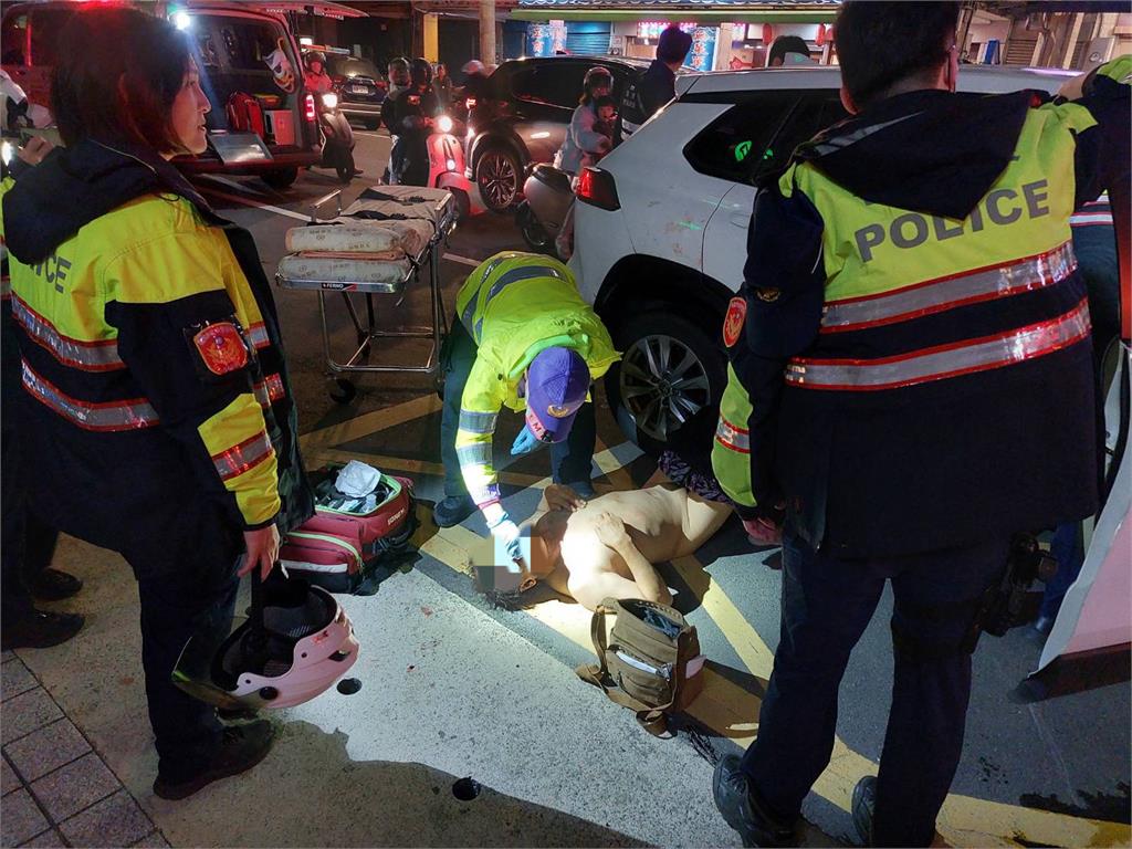 欠債1.5萬當街被毆　目擊者曝：他滿臉血上救護車
