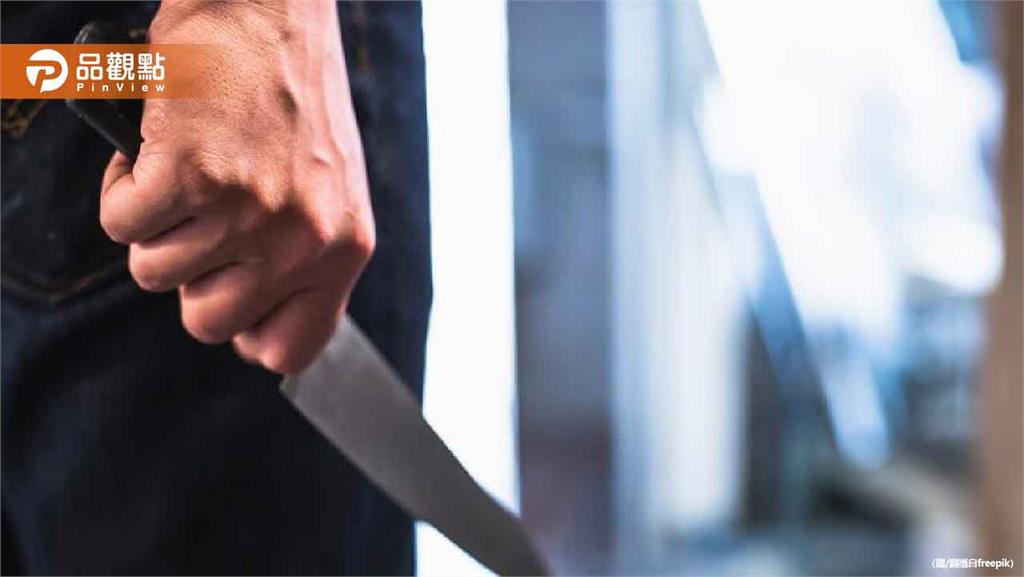 62歲啃老男要錢不成！中秋持刀恐嚇家人　驚悚畫面曝