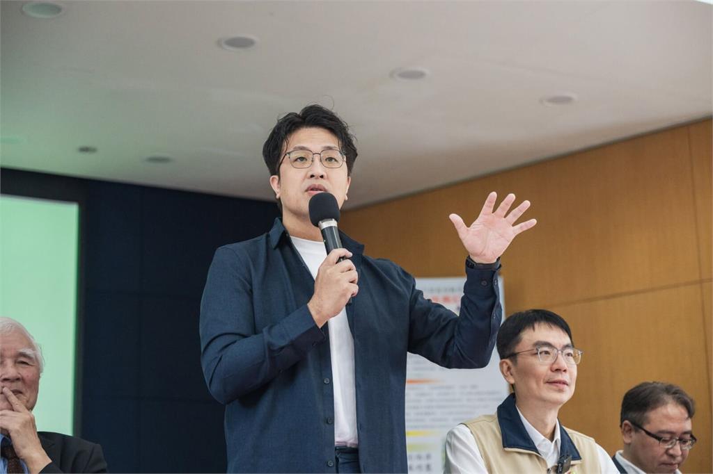 「大台北天際線」柯文哲稱聽不懂　沈伯洋：山友意見應被尊重