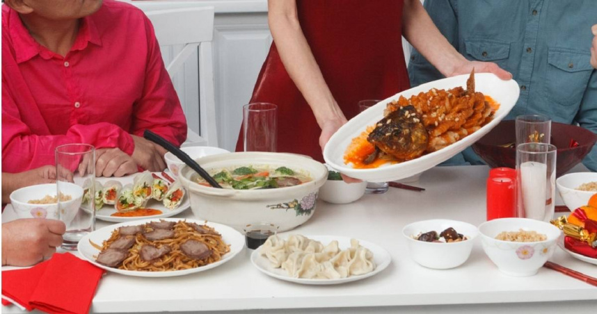 婆婆嫌年菜難吃還逼做家事「碎念半小時」 人妻氣炸:娶媳婦就全家沒用的家庭