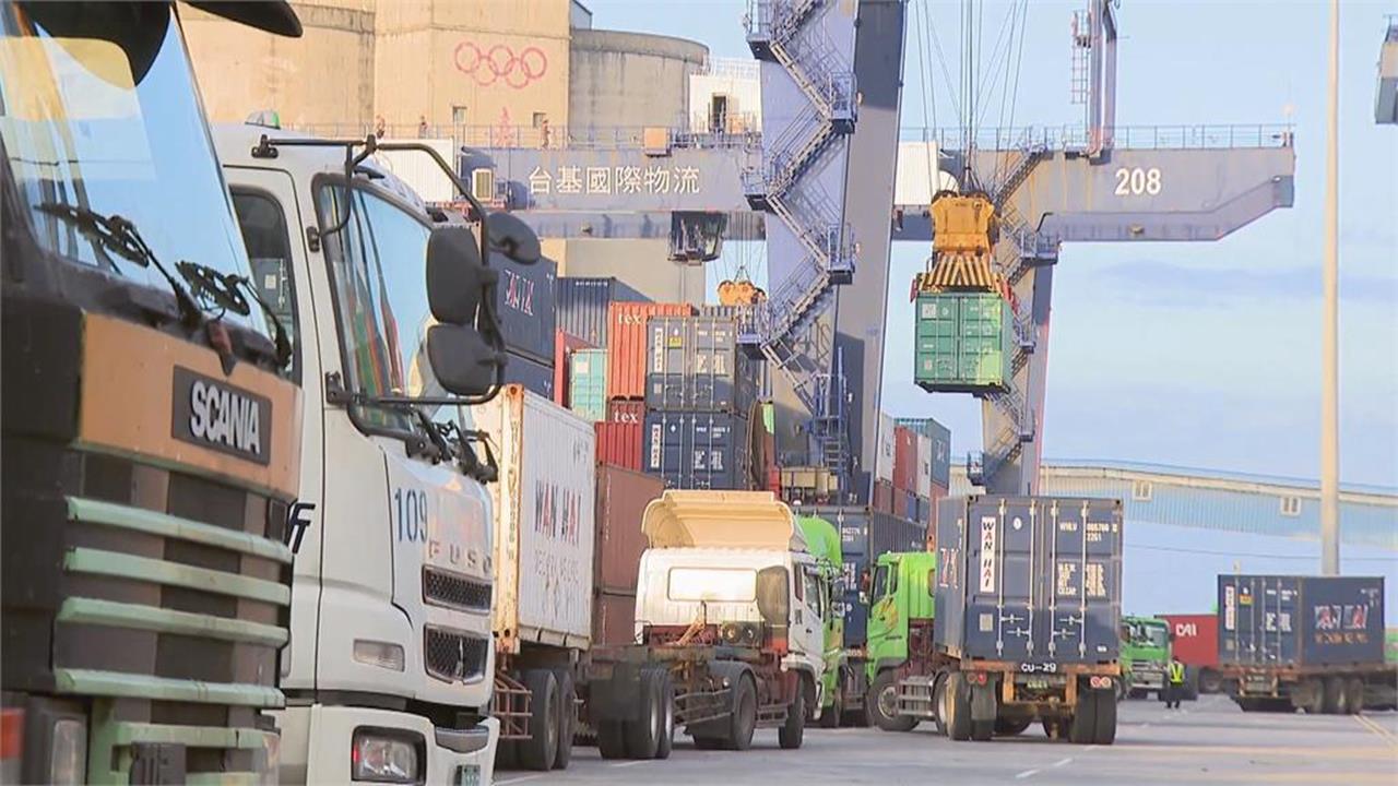 高雄外海查獲外籍貨輪走私 133噸冷凍肉品險入境