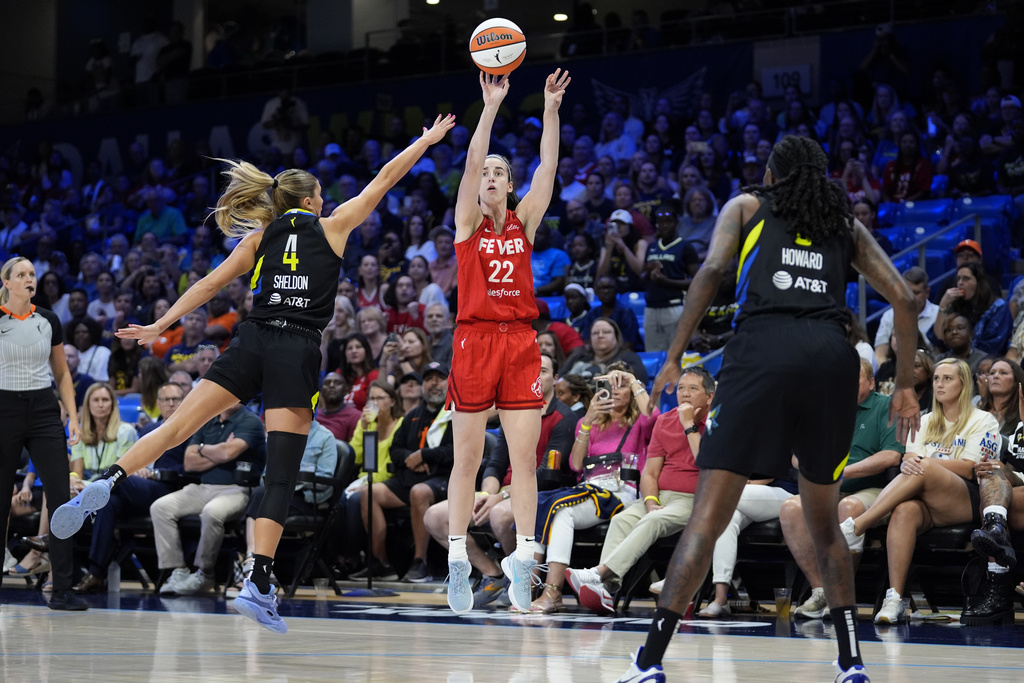 WNBA／洲際飛彈連發！　超級新秀克拉克「這項數據」超越柯瑞