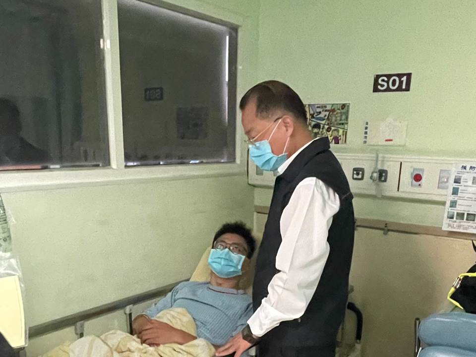 萬華警匪槍戰1員警中彈　黃明昭、柯文哲趕赴醫院探視