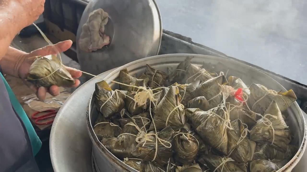 只要3枚銅板! 肉粽有包花生.三層肉 佛心價味道不馬虎
