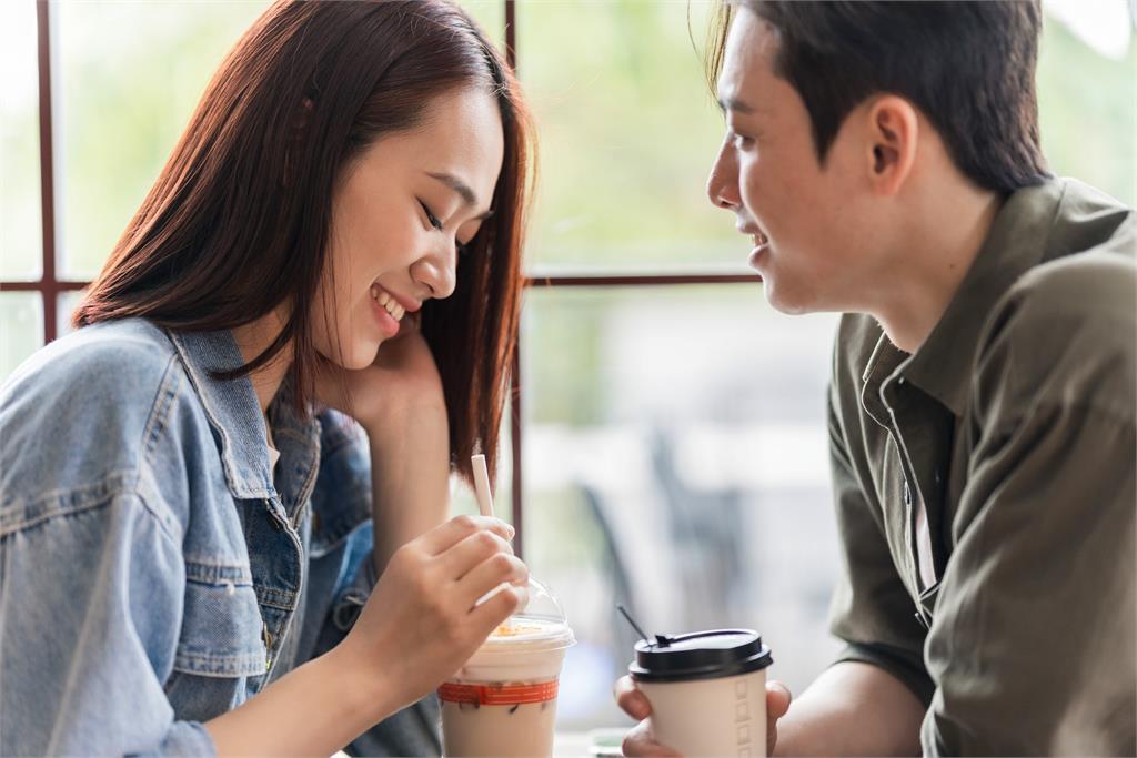 心動到無法自拔？對心儀對象暈船的5種徵兆
