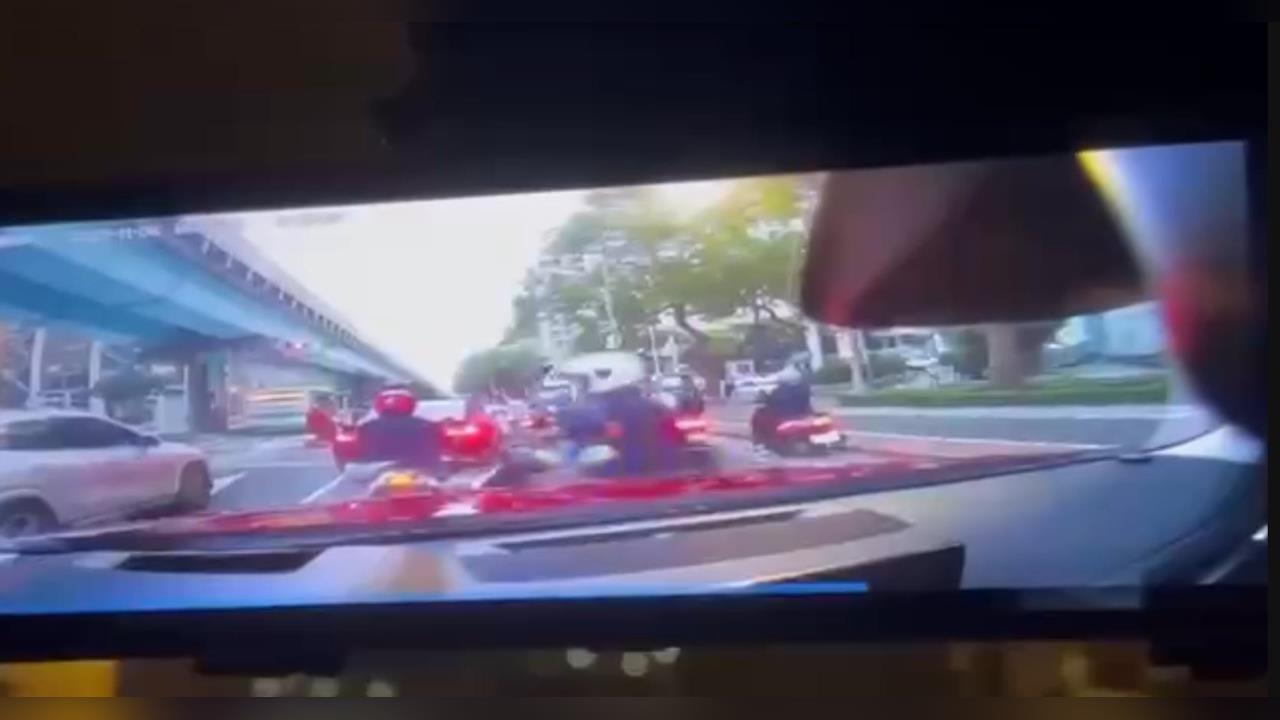 快新聞/抓錯人了!台北女子穿著太像查緝對象 被警方要求下車盤查