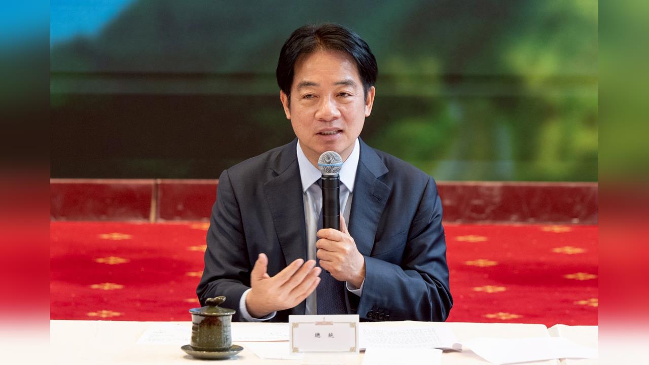 幕後／蛇年上班日倒數2天！「鐵人總統」賴清德拚國政　外媒專訪、特赦、關稅一次到位