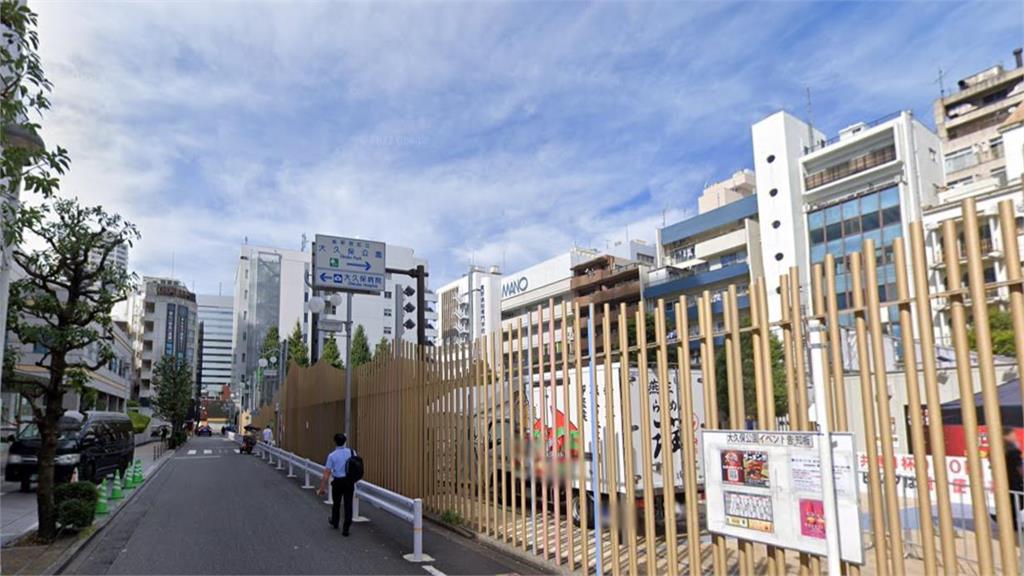 東京「流鶯公園」辣妹斷片醉躺路影片曝！網傻眼：除日本沒見過