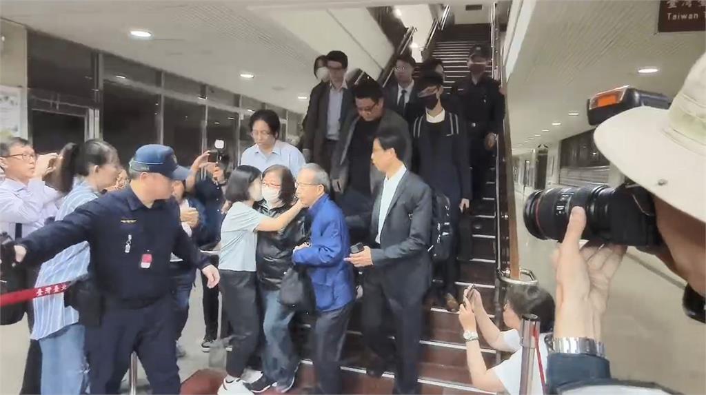 快新聞／涉幽靈連署案黃呂錦茹、曾繁川當庭釋放　其餘2人收押禁見