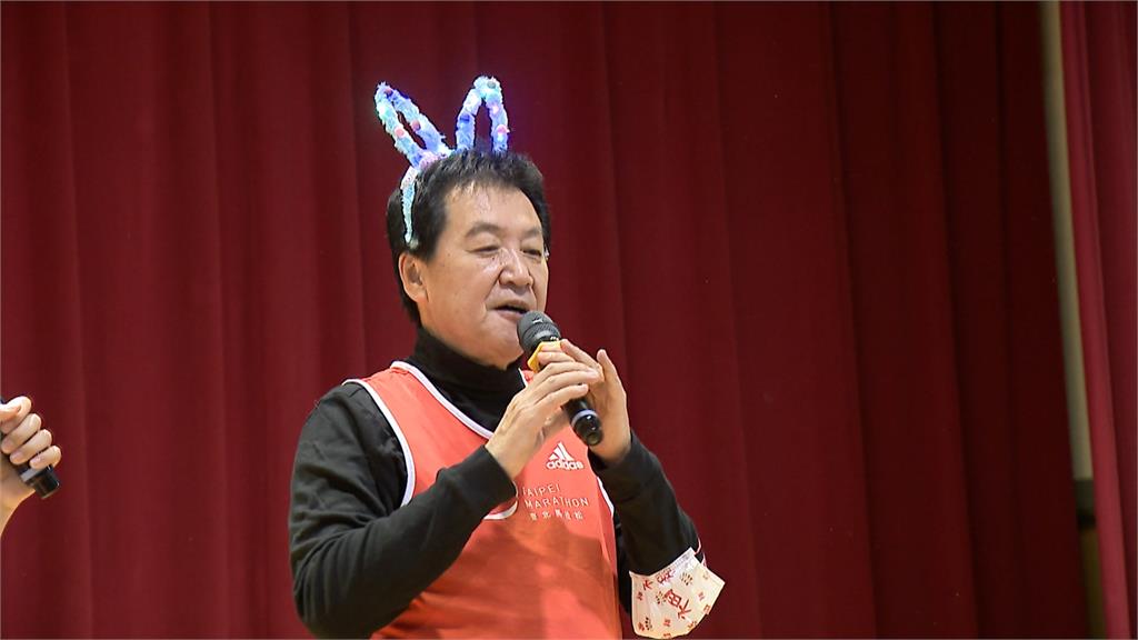徐巧芯要挑戰費鴻泰「大放厥詞」　秦慧珠砲轟：沒水準、亂叫的小雞