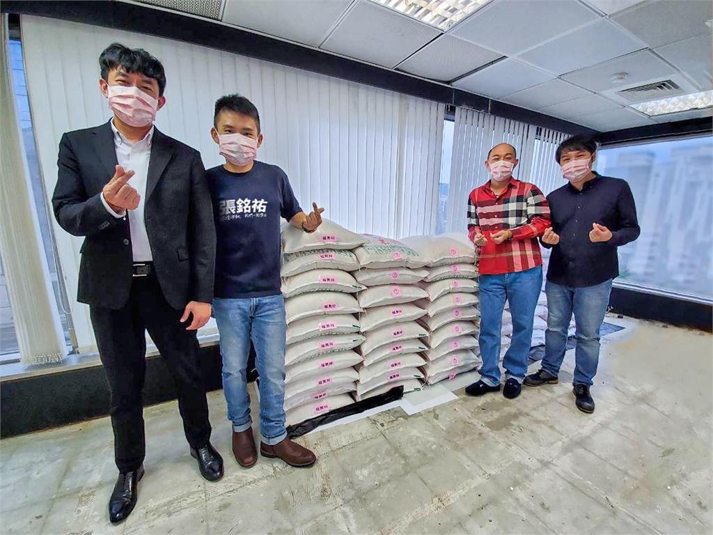 媒體人張銘祐號召做慈善　募資捐出三千斤白米讓社福團體不斷炊
