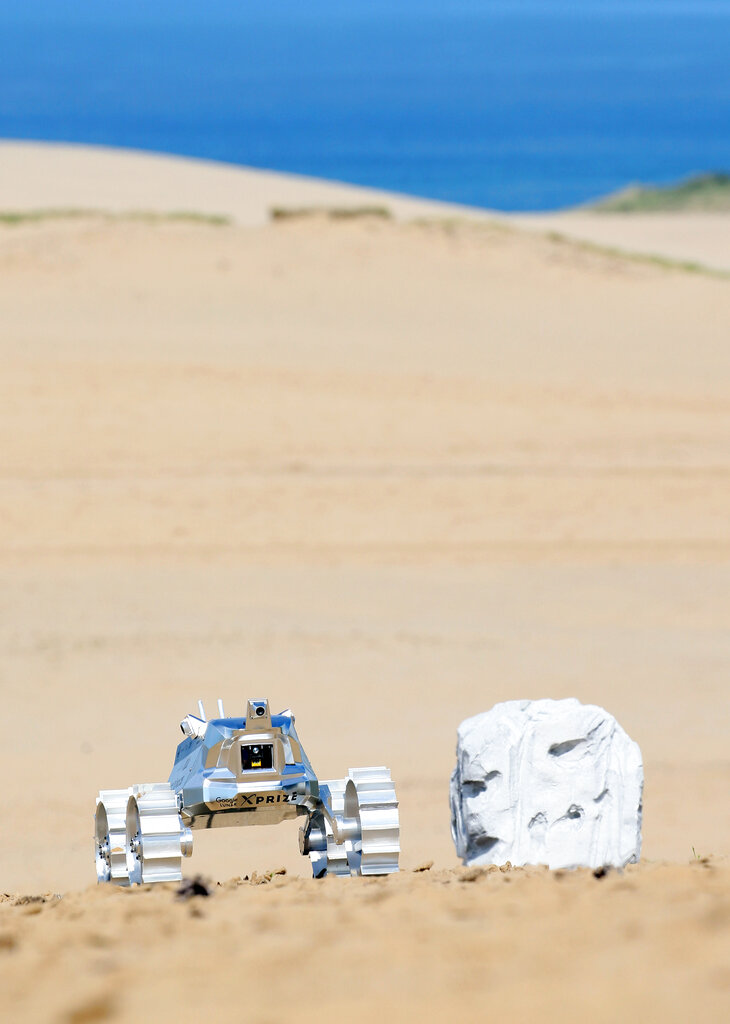 「沙丘地形」模擬月球表面　日本鳥取吸引太空新創企業進駐