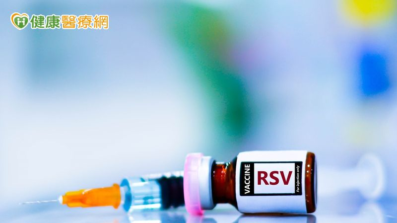 RSV疫苗與單株抗體怎麼選？　新手爸媽、長輩族群必看防護指南